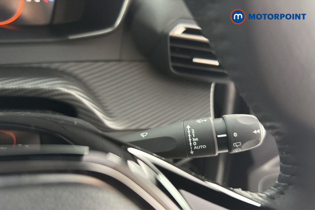 Peugeot 2008 Allure Manual Petrol SUV - Stock Number (1665839) - 6th supplementary image