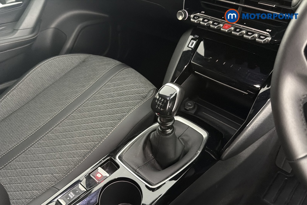 Peugeot 2008 Allure Manual Petrol SUV - Stock Number (1665839) - 15th supplementary image