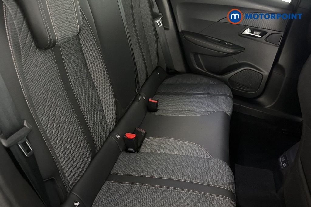 Peugeot 2008 Allure Manual Petrol SUV - Stock Number (1665839) - 25th supplementary image