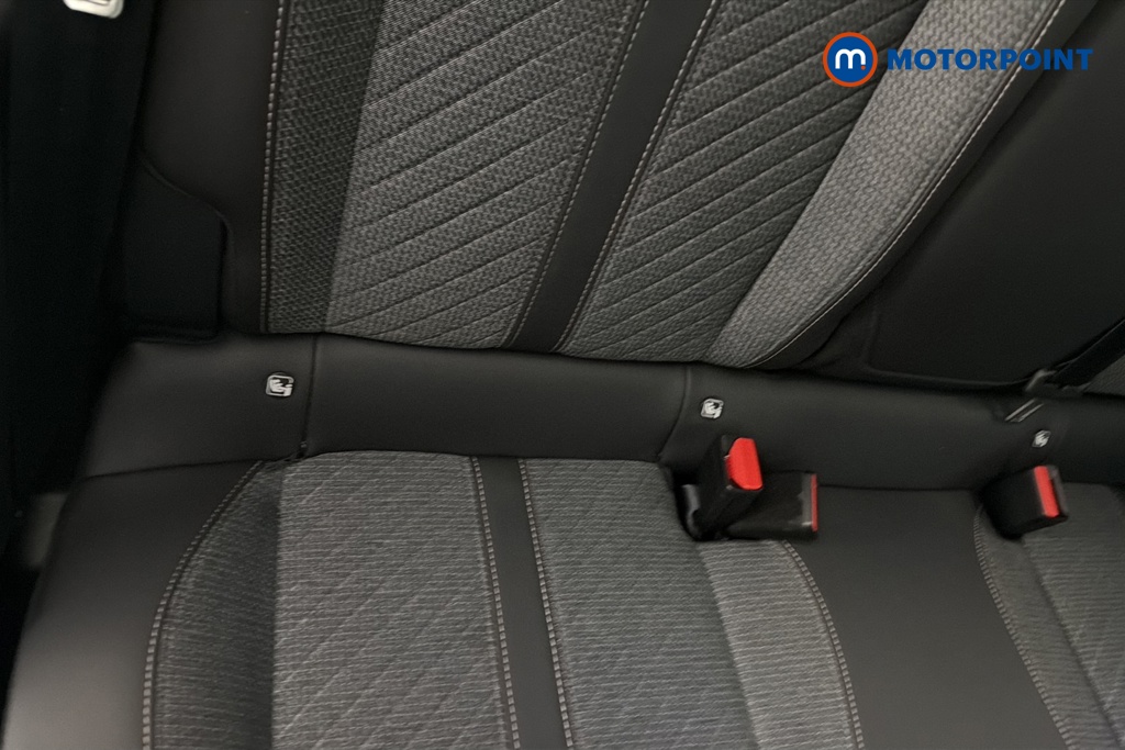 Peugeot 2008 Allure Manual Petrol SUV - Stock Number (1665839) - 27th supplementary image