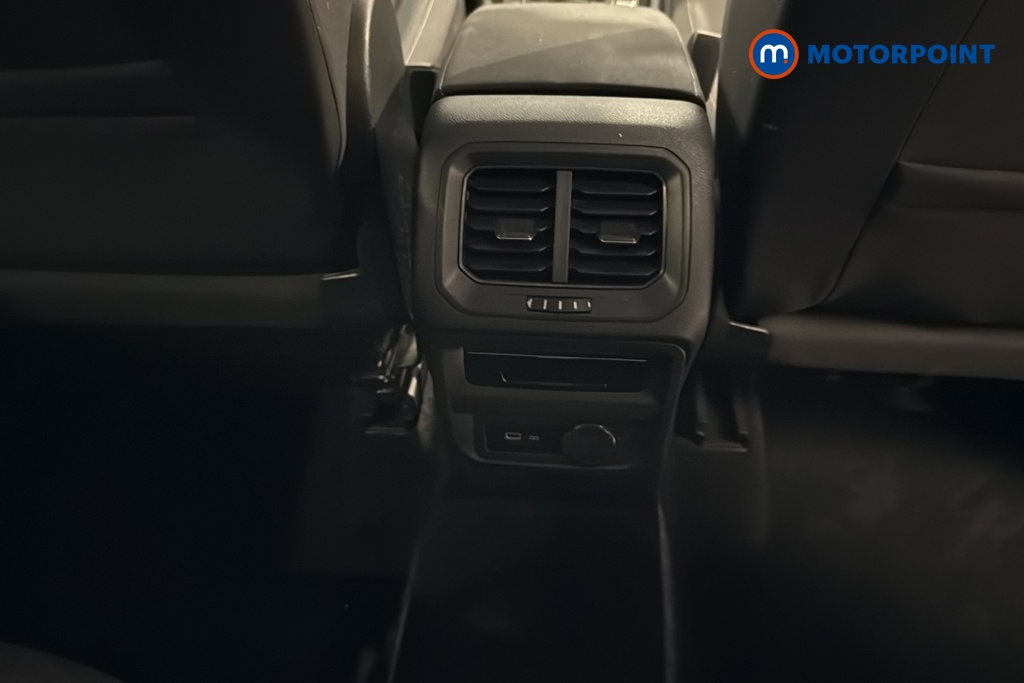 Volkswagen Tiguan Allspace Life Automatic Petrol SUV - Stock Number (1656464) - 28th supplementary image