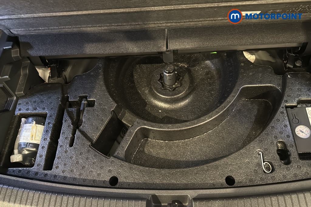 Volkswagen Tiguan Allspace Life Automatic Petrol SUV - Stock Number (1656464) - 33rd supplementary image
