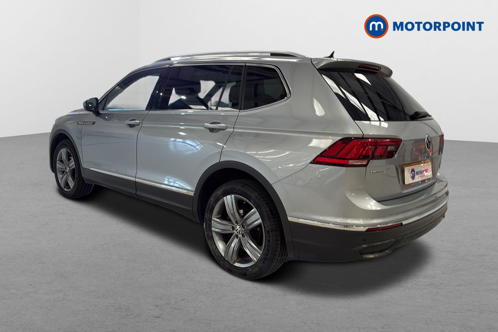 Volkswagen Tiguan Allspace Life Automatic Petrol SUV - Stock Number (1656464) - Drivers side rear corner