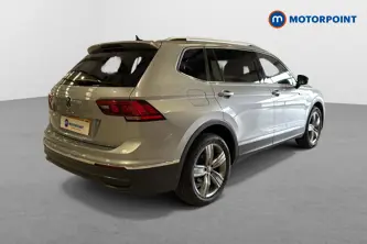 Volkswagen Tiguan Allspace Life Automatic Petrol SUV - Stock Number (1656464) - Passenger side rear corner