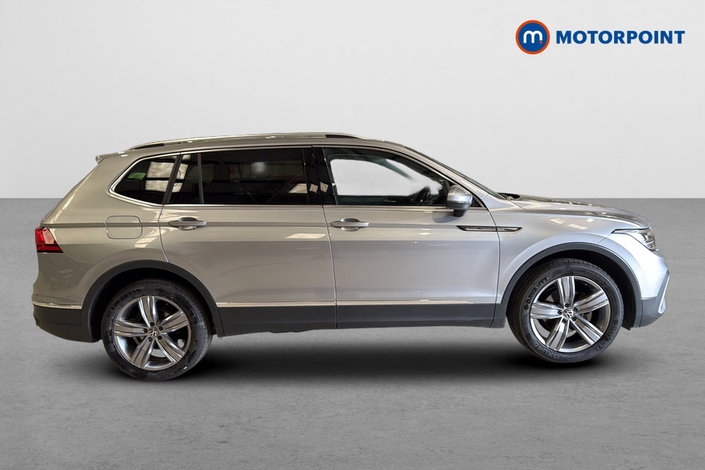 Volkswagen Tiguan Allspace Life Automatic Petrol SUV - Stock Number (1656464) - Passenger side