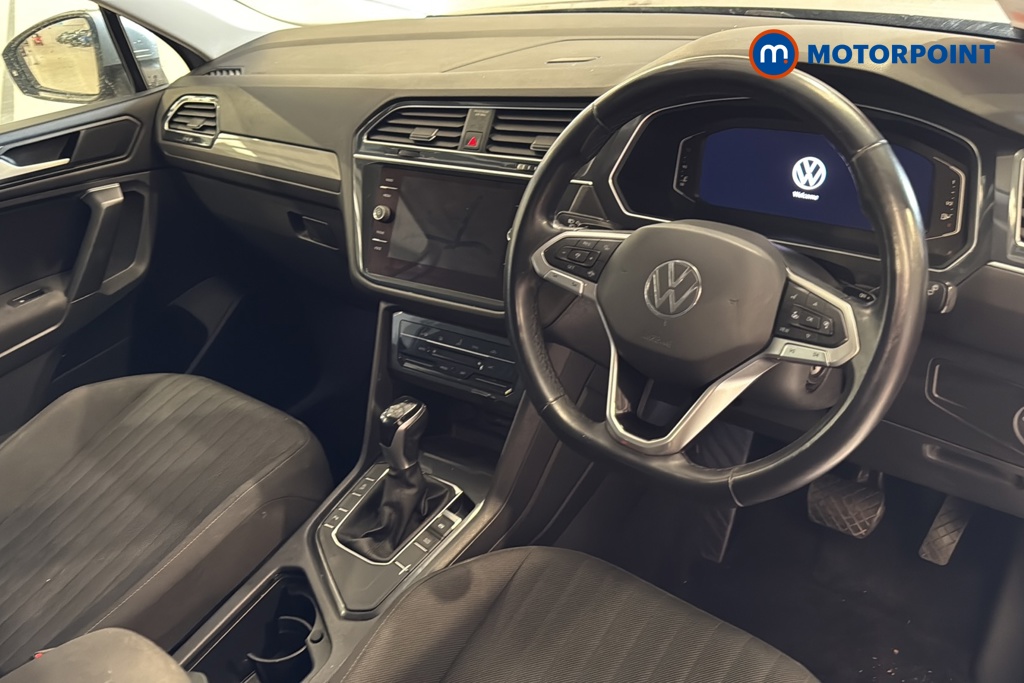 Volkswagen Tiguan Allspace Life Automatic Petrol SUV - Stock Number (1656464) - 1st supplementary image