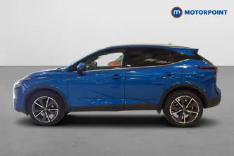 Nissan Qashqai Tekna Automatic Petrol SUV - Stock Number (1656465) - Drivers side