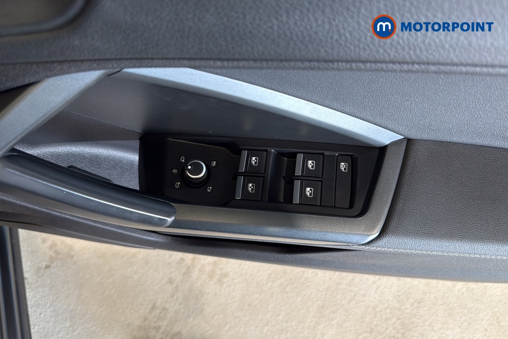 Audi Q3 S Line Automatic Petrol SUV - Stock Number (1659943) - 19th supplementary image