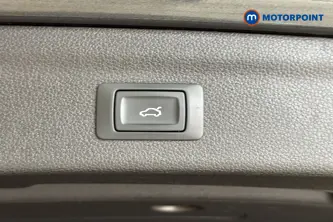 Audi Q3 S Line Automatic Petrol SUV - Stock Number (1659943) - 35th supplementary image