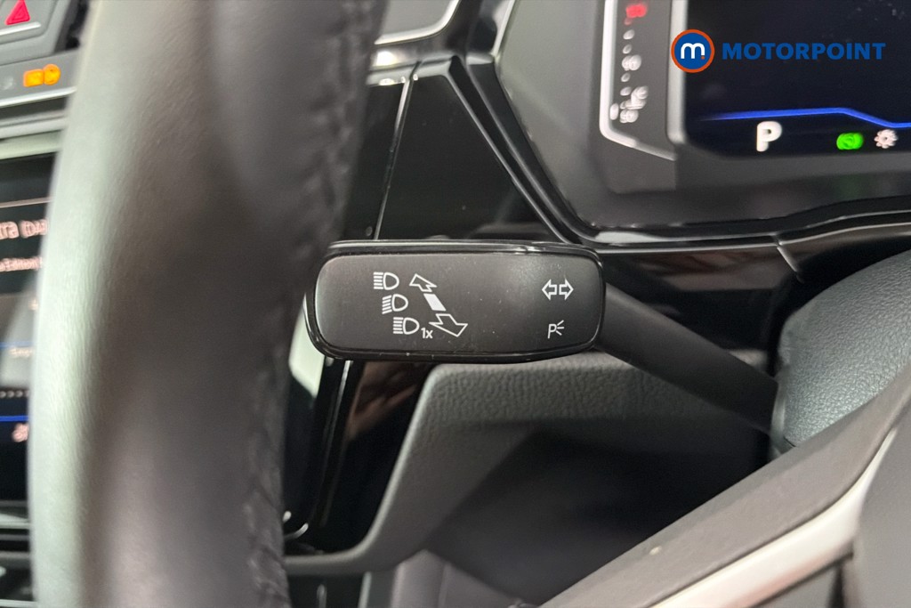Volkswagen Touran SEL Automatic Petrol People Carrier - Stock Number (1663476) - 6th supplementary image