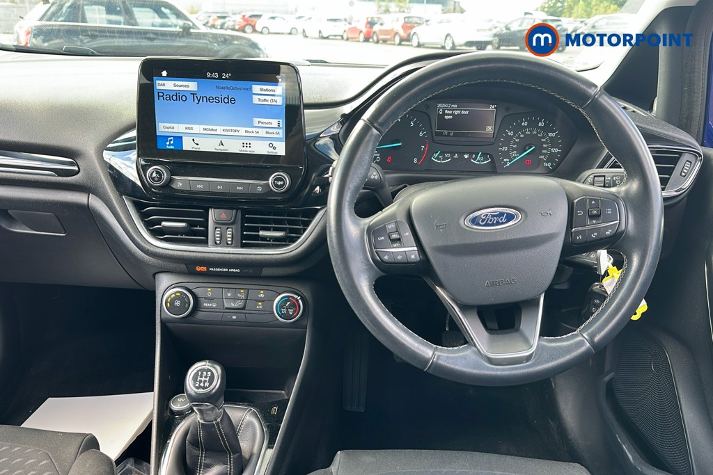 Ford Fiesta Zetec Manual Petrol Hatchback - Stock Number (1642944) - 2nd supplementary image