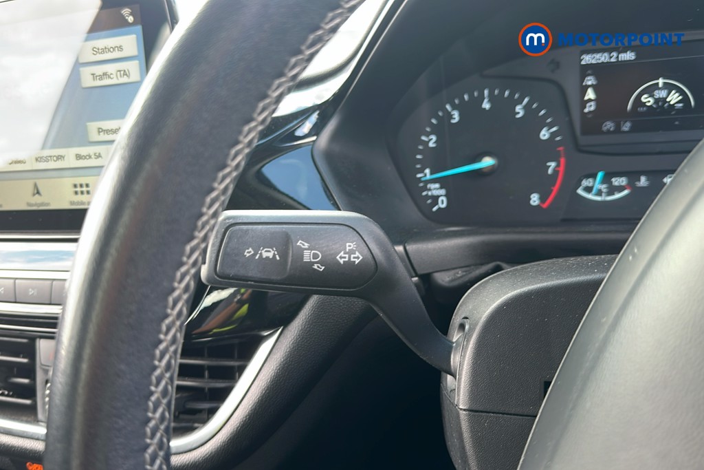 Ford Fiesta Zetec Manual Petrol Hatchback - Stock Number (1642944) - 6th supplementary image