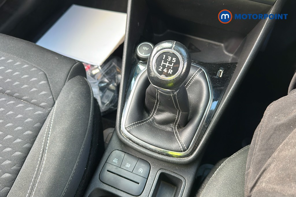 Ford Fiesta Zetec Manual Petrol Hatchback - Stock Number (1642944) - 15th supplementary image