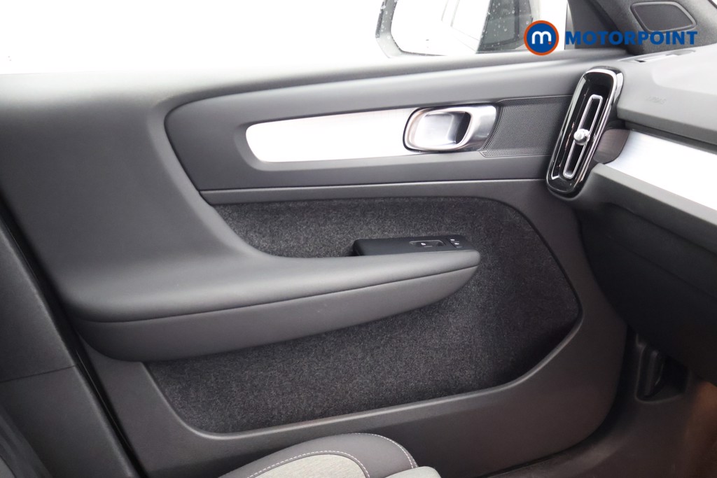 Volvo Xc40 Plus Automatic Petrol Plug-In Hybrid SUV - Stock Number (1648086) - 14th supplementary image