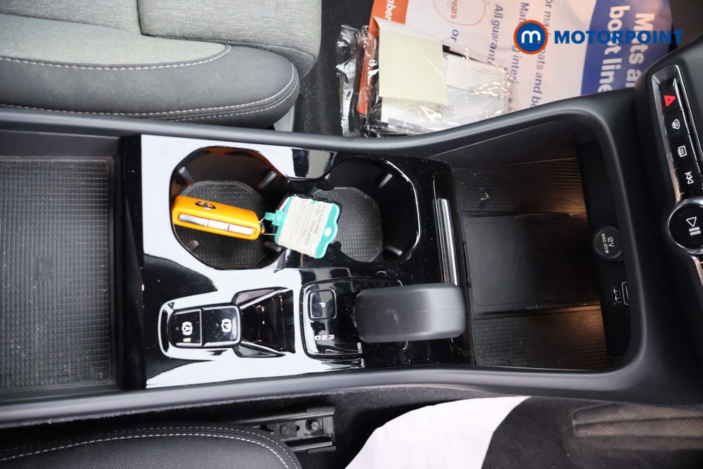 Volvo Xc40 Plus Automatic Petrol Plug-In Hybrid SUV - Stock Number (1648086) - 15th supplementary image