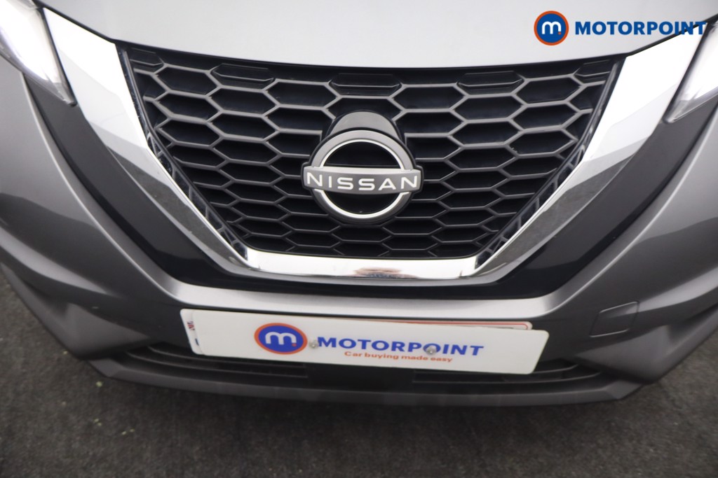 Nissan Juke N-Connecta Manual Petrol SUV - Stock Number (1652363) - 23rd supplementary image