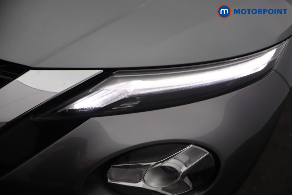Nissan Juke N-Connecta Manual Petrol SUV - Stock Number (1652363) - 24th supplementary image