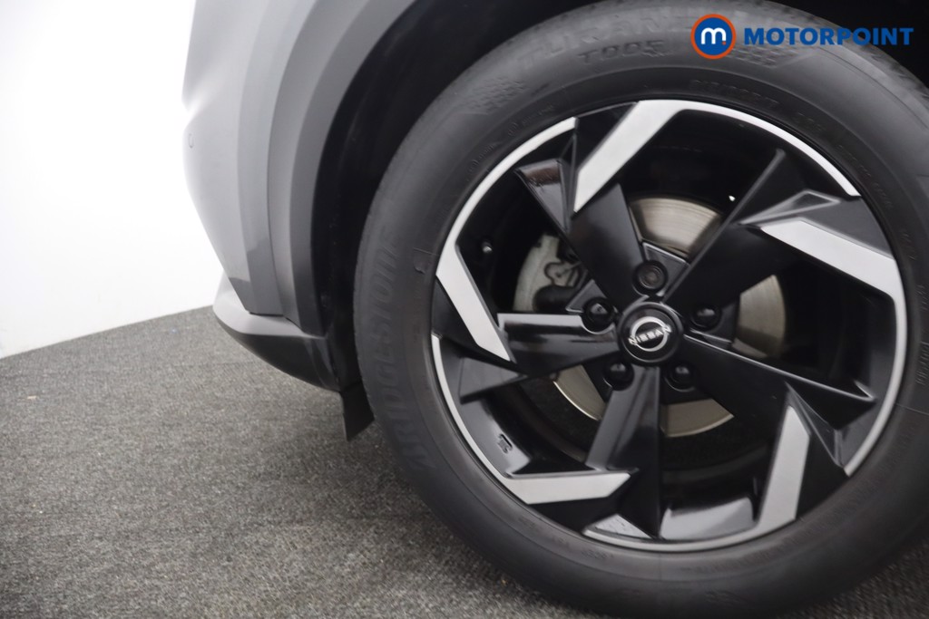 Nissan Juke N-Connecta Manual Petrol SUV - Stock Number (1652363) - 27th supplementary image
