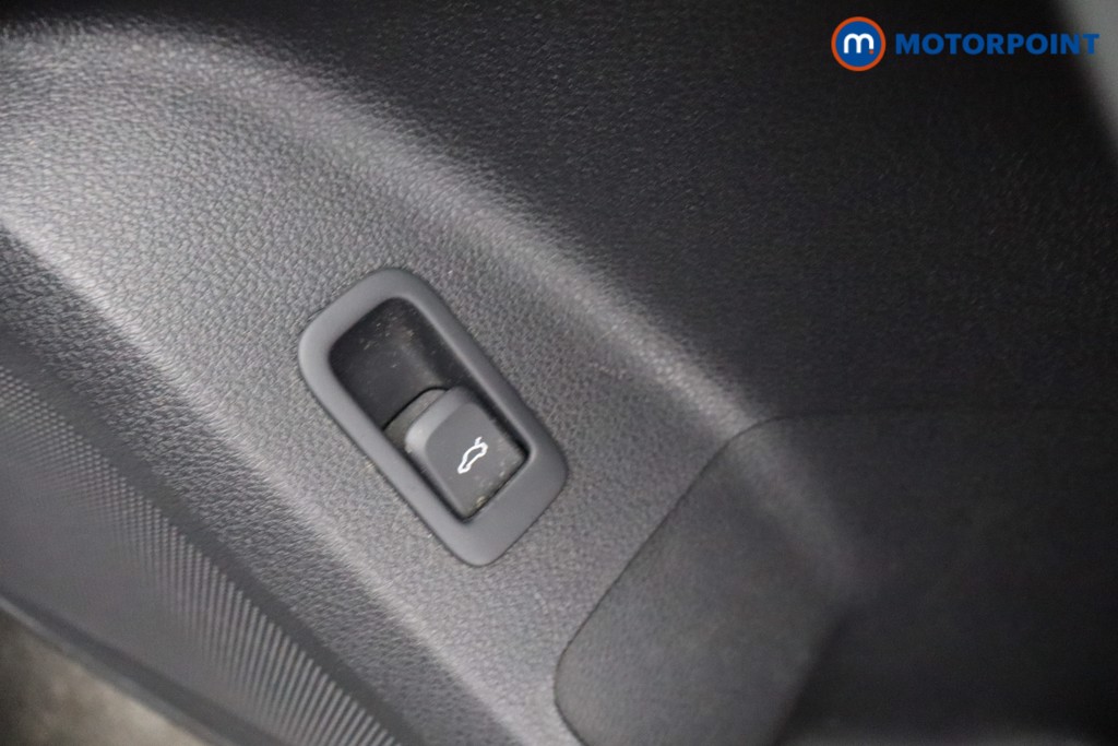 Audi Q2 S Line Manual Petrol SUV - Stock Number (1652639) - 11th supplementary image