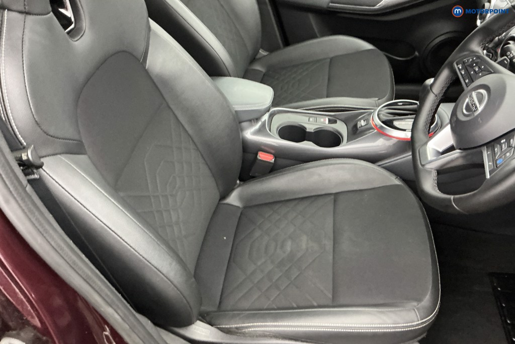 Nissan Juke Tekna Automatic Petrol SUV - Stock Number (1653299) - 5th supplementary image