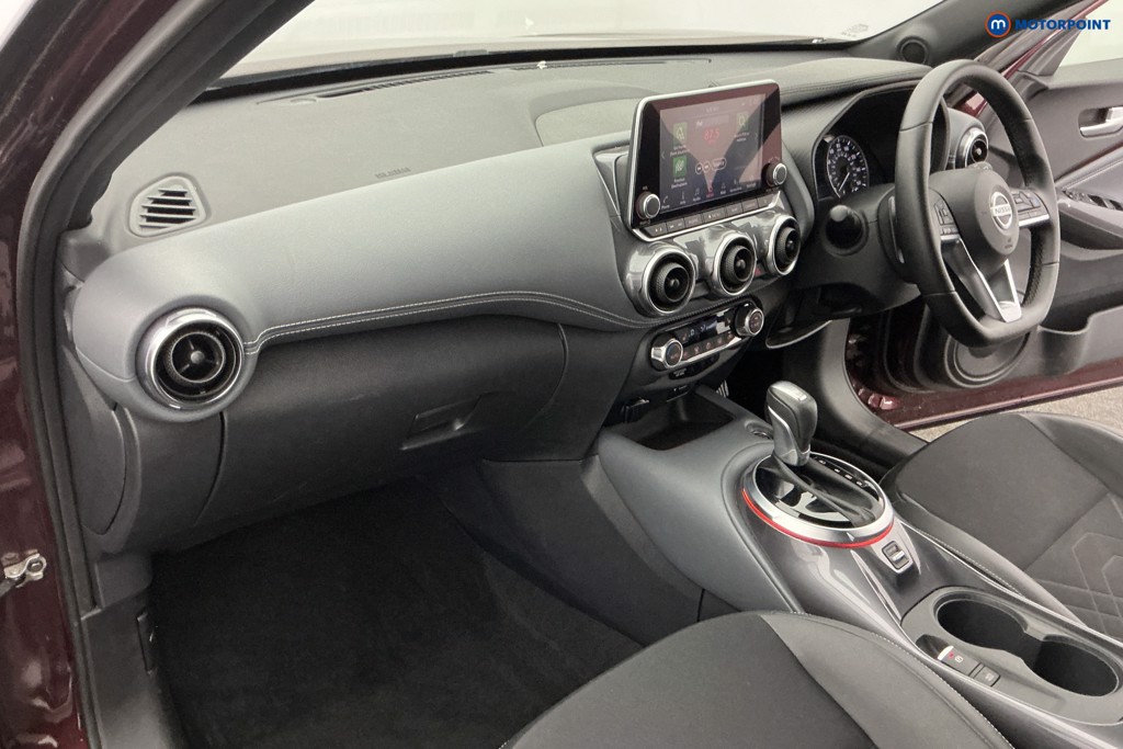 Nissan Juke Tekna Automatic Petrol SUV - Stock Number (1653299) - 9th supplementary image