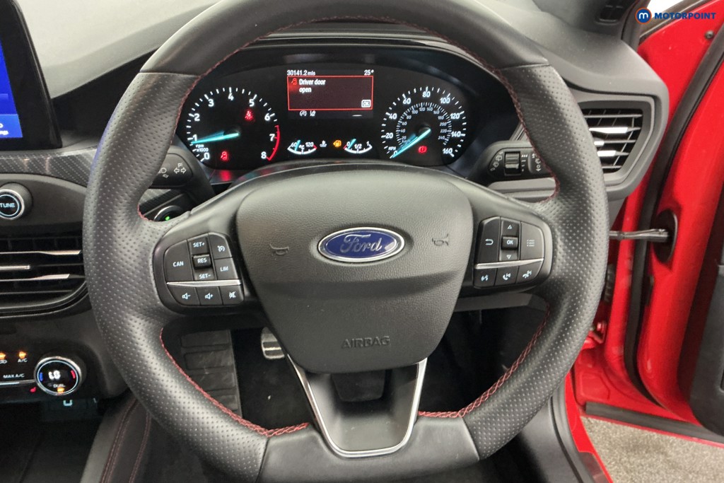 Ford Focus St-Line X Manual Petrol Hatchback - Stock Number (1654125) - 6th supplementary image