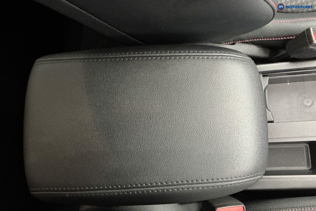 Ford Focus St-Line X Manual Petrol Hatchback - Stock Number (1654125) - 13th supplementary image