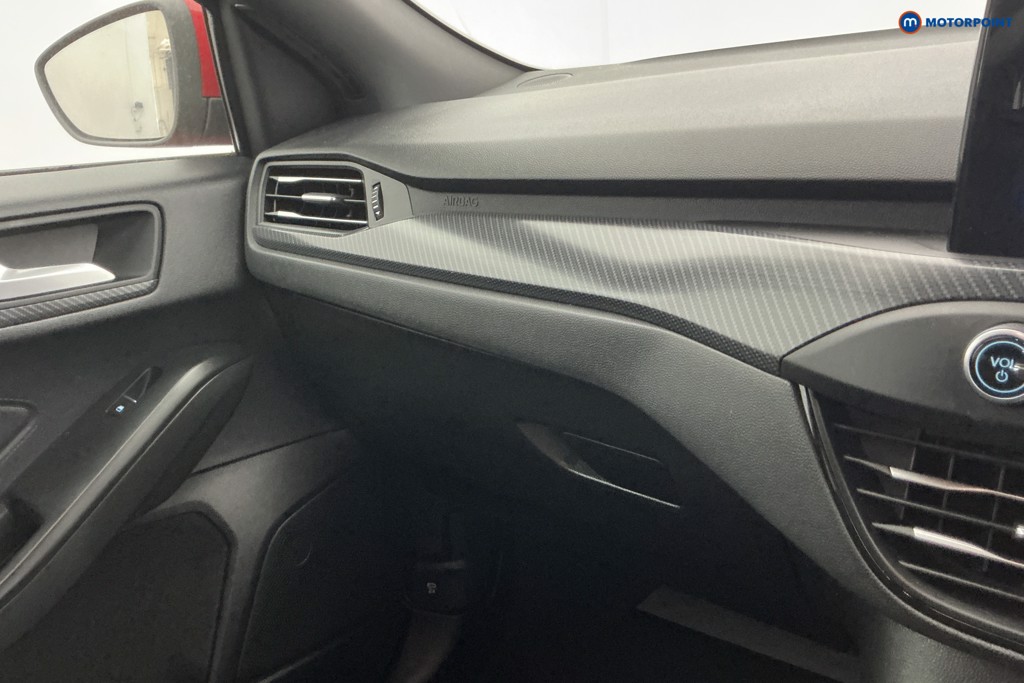 Ford Focus St-Line X Manual Petrol Hatchback - Stock Number (1654125) - 18th supplementary image