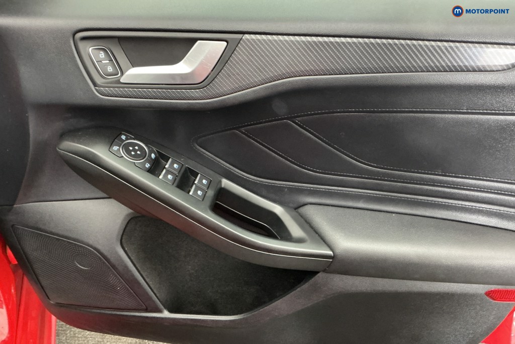 Ford Focus St-Line X Manual Petrol Hatchback - Stock Number (1654125) - 24th supplementary image