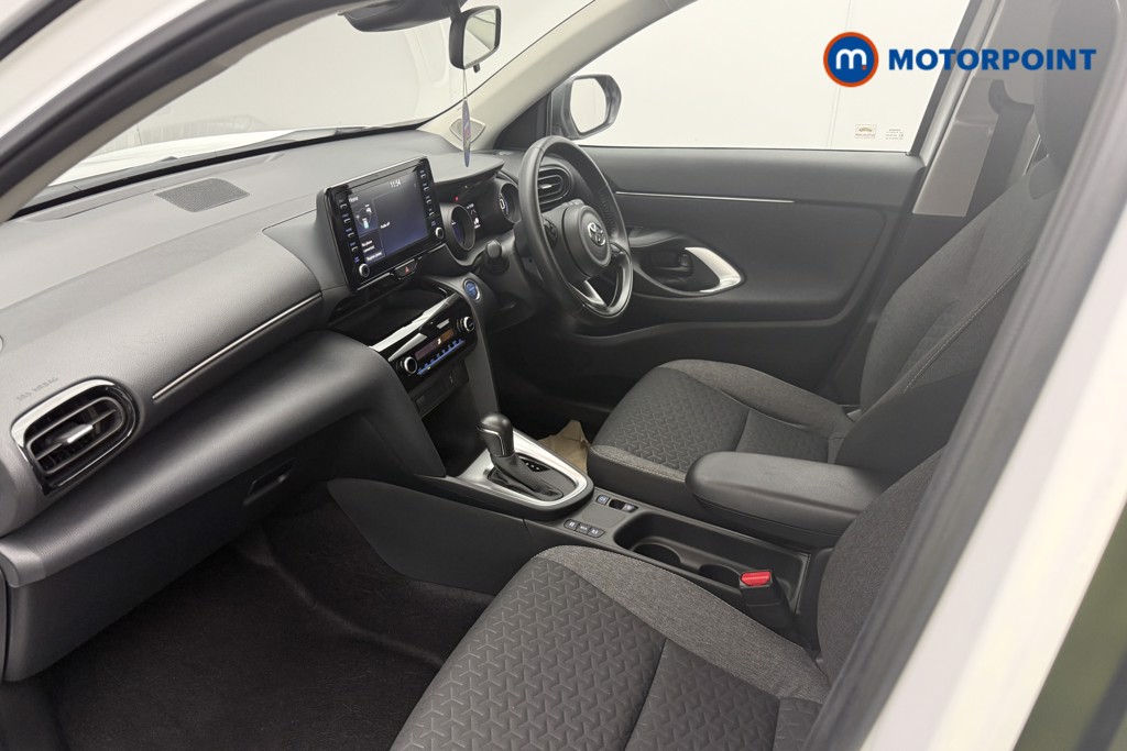 Toyota Yaris Cross Icon Automatic Petrol-Electric Hybrid Estate - Stock Number (1654145) - 2nd supplementary image