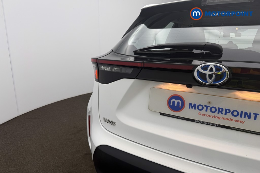 Toyota Yaris Cross Icon Automatic Petrol-Electric Hybrid Estate - Stock Number (1654145) - 8th supplementary image