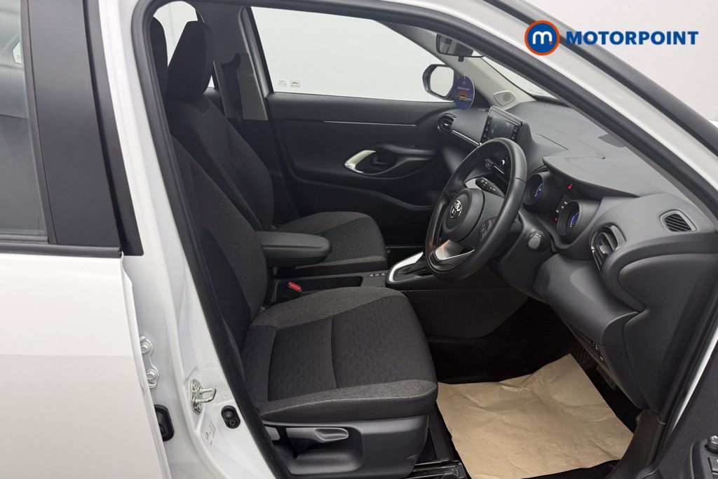 Toyota Yaris Cross Icon Automatic Petrol-Electric Hybrid Estate - Stock Number (1654145) - 17th supplementary image