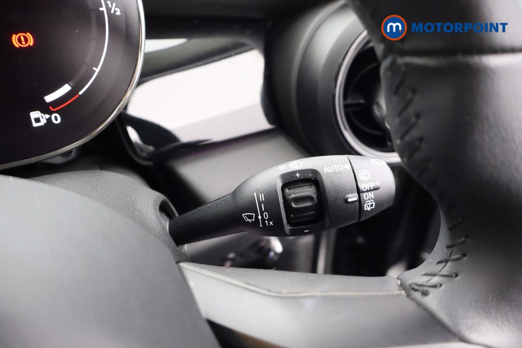 Mini Hatchback Cooper Classic Automatic Petrol Hatchback - Stock Number (1654795) - 8th supplementary image
