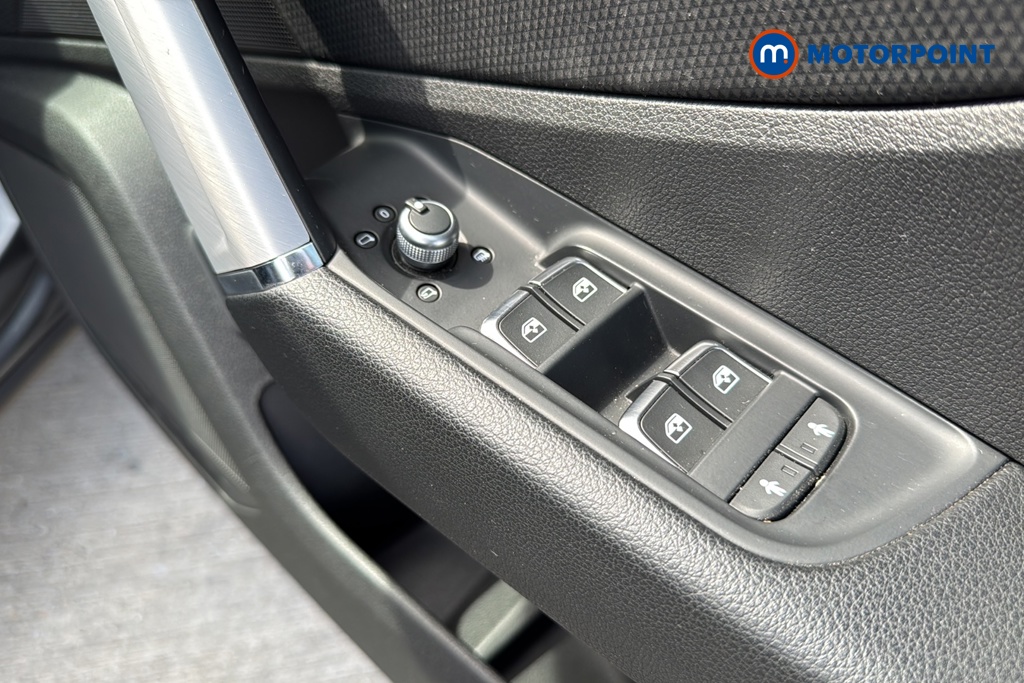 Audi Q2 S Line Automatic Petrol SUV - Stock Number (1655199) - 19th supplementary image