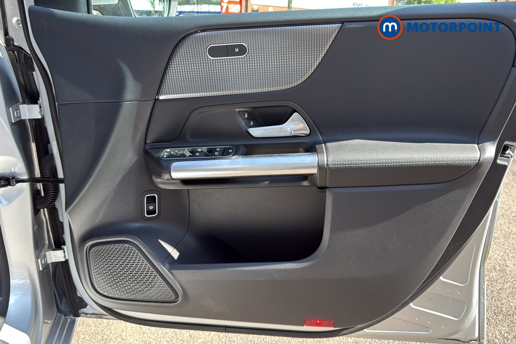 Mercedes-Benz B Class Sport Automatic Diesel Hatchback - Stock Number (1656355) - 18th supplementary image