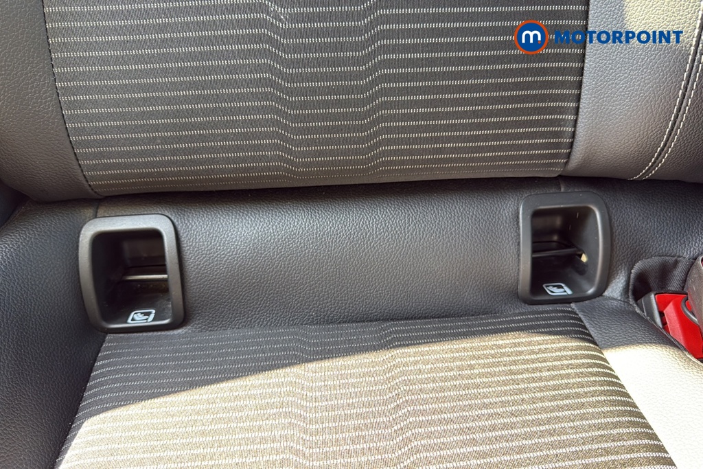 Mercedes-Benz B Class Sport Automatic Diesel Hatchback - Stock Number (1656355) - 27th supplementary image