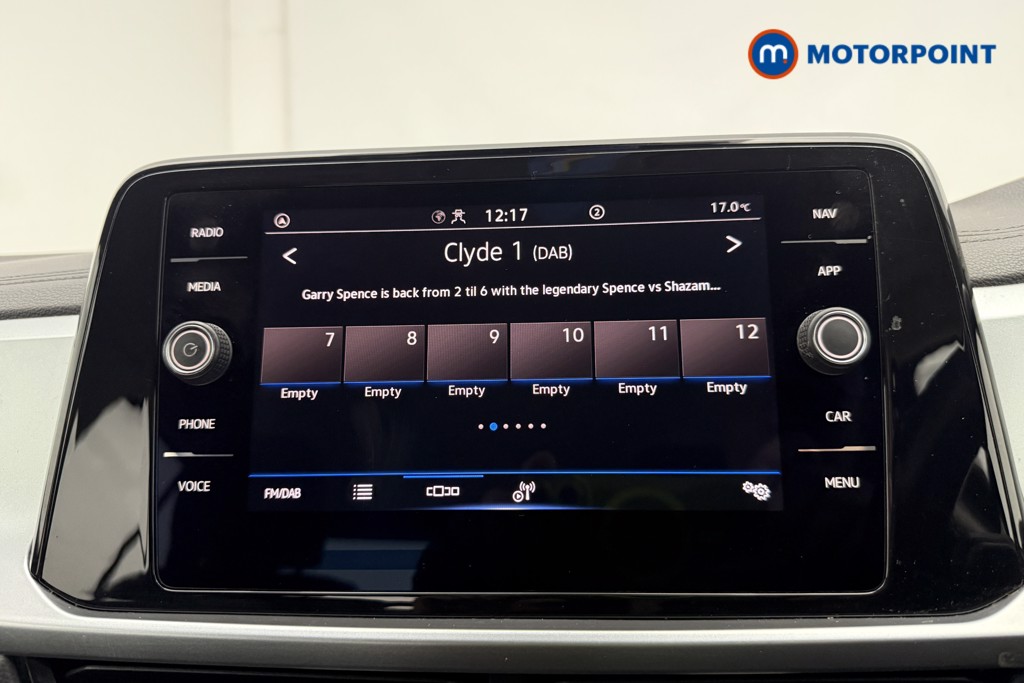 Volkswagen T-Roc Life Manual Petrol SUV - Stock Number (1657501) - 2nd supplementary image
