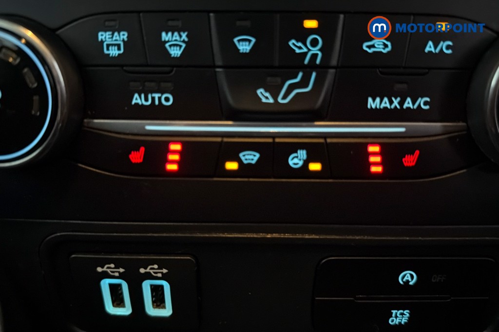 Ford Ecosport Titanium Manual Petrol SUV - Stock Number (1658122) - 14th supplementary image