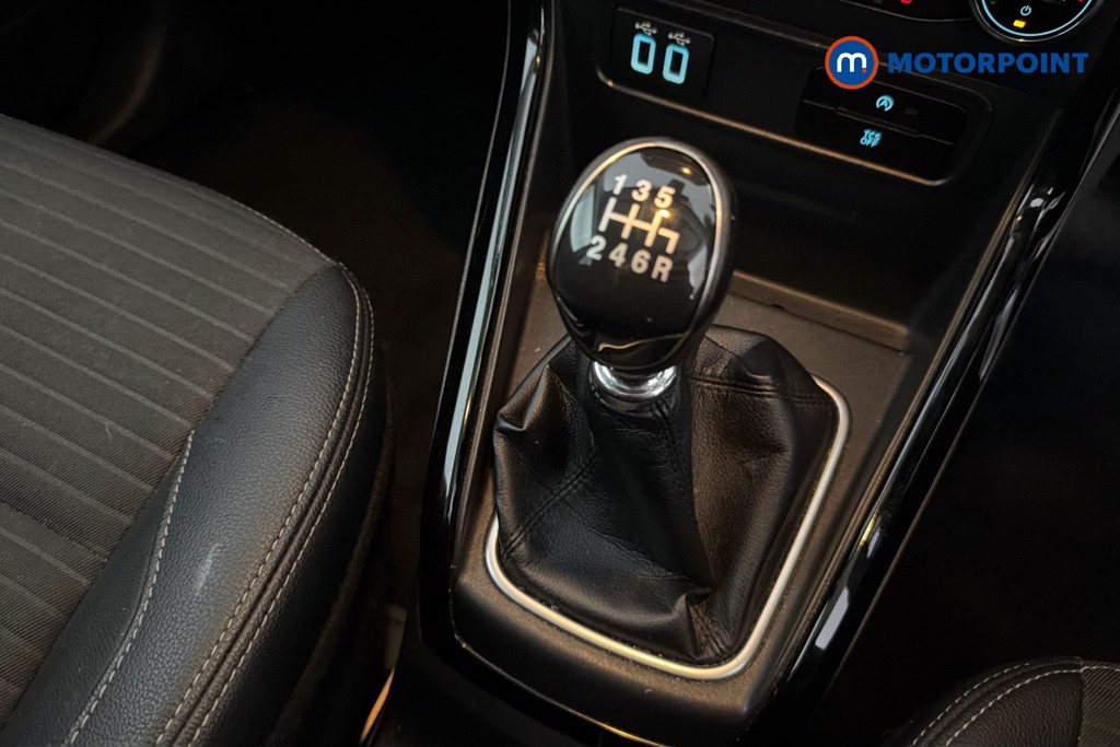 Ford Ecosport Titanium Manual Petrol SUV - Stock Number (1658122) - 15th supplementary image