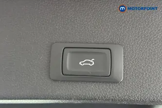 Audi Q2 S Line Automatic Petrol SUV - Stock Number (1658290) - 35th supplementary image
