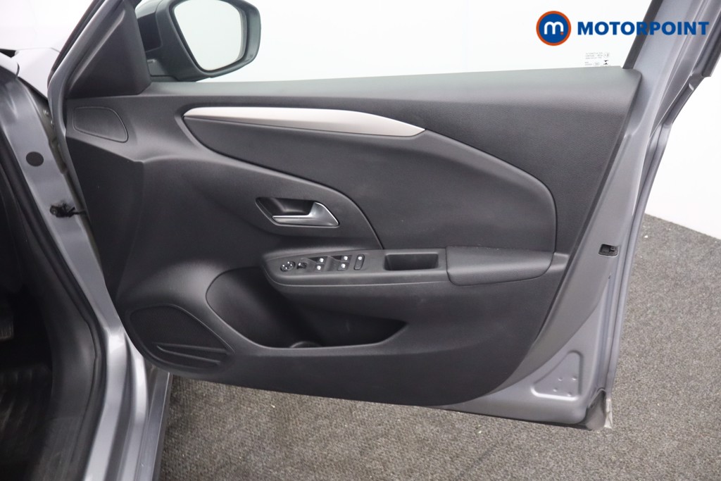 Vauxhall Corsa SE Manual Petrol Hatchback - Stock Number (1658956) - 7th supplementary image