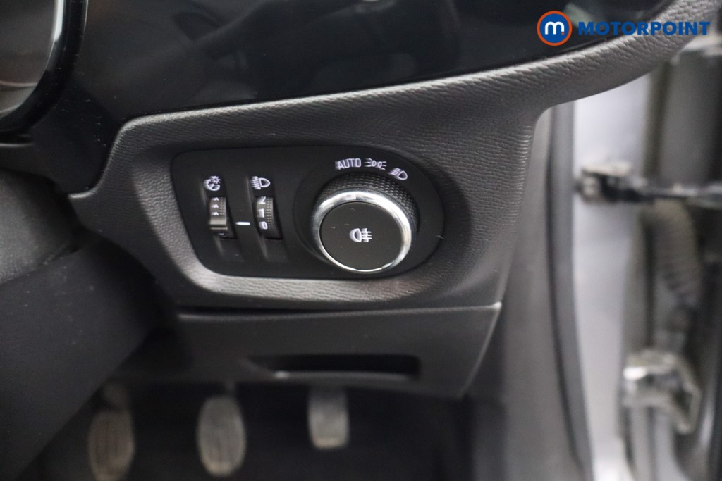Vauxhall Corsa SE Manual Petrol Hatchback - Stock Number (1658956) - 10th supplementary image