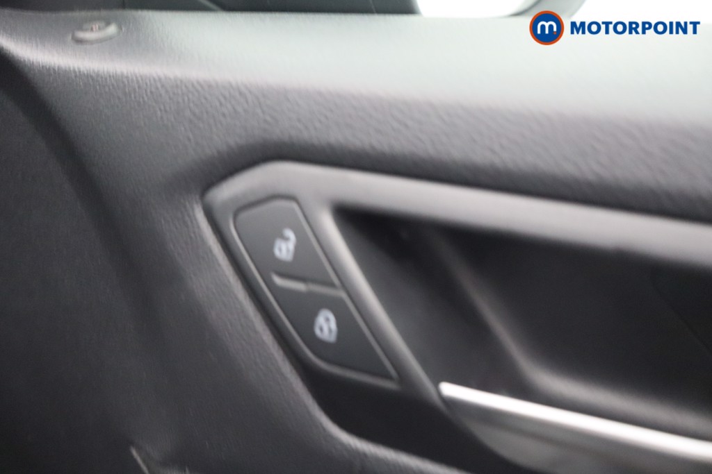 Volkswagen T-Roc Life Manual Petrol SUV - Stock Number (1659414) - 10th supplementary image