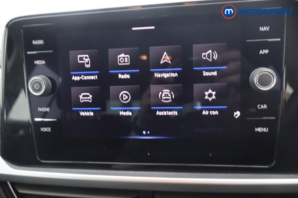 Volkswagen T-Roc Life Manual Petrol SUV - Stock Number (1659414) - 17th supplementary image