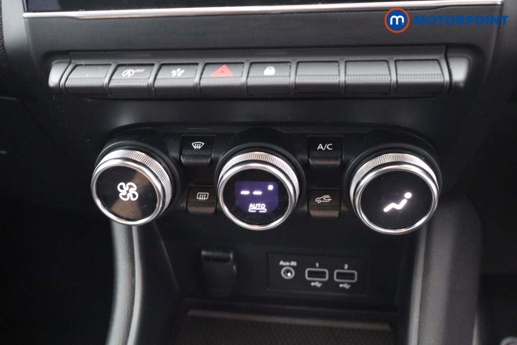 Renault Captur S Edition Manual Petrol SUV - Stock Number (1659636) - 18th supplementary image