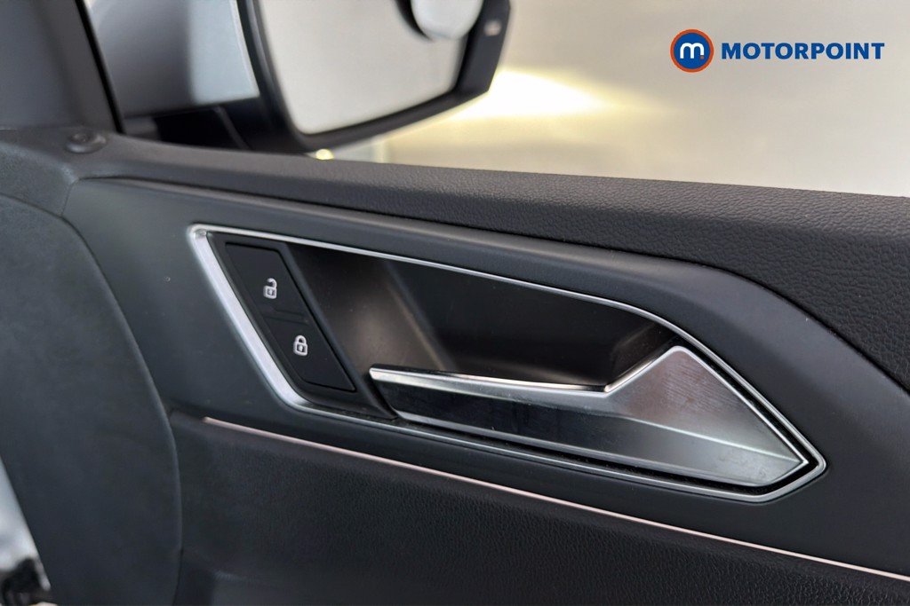 Volkswagen Polo R-Line Automatic Petrol Hatchback - Stock Number (1659658) - 42nd supplementary image