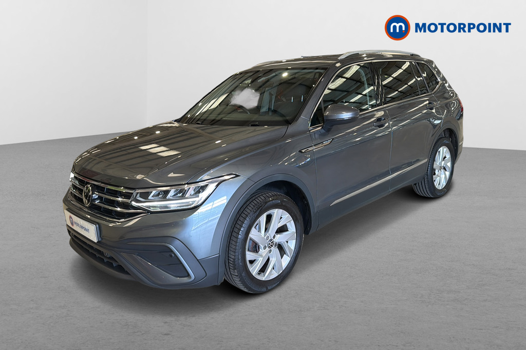 Volkswagen Tiguan Allspace Life Automatic Petrol SUV - Stock Number (1659954) - Passenger side front corner