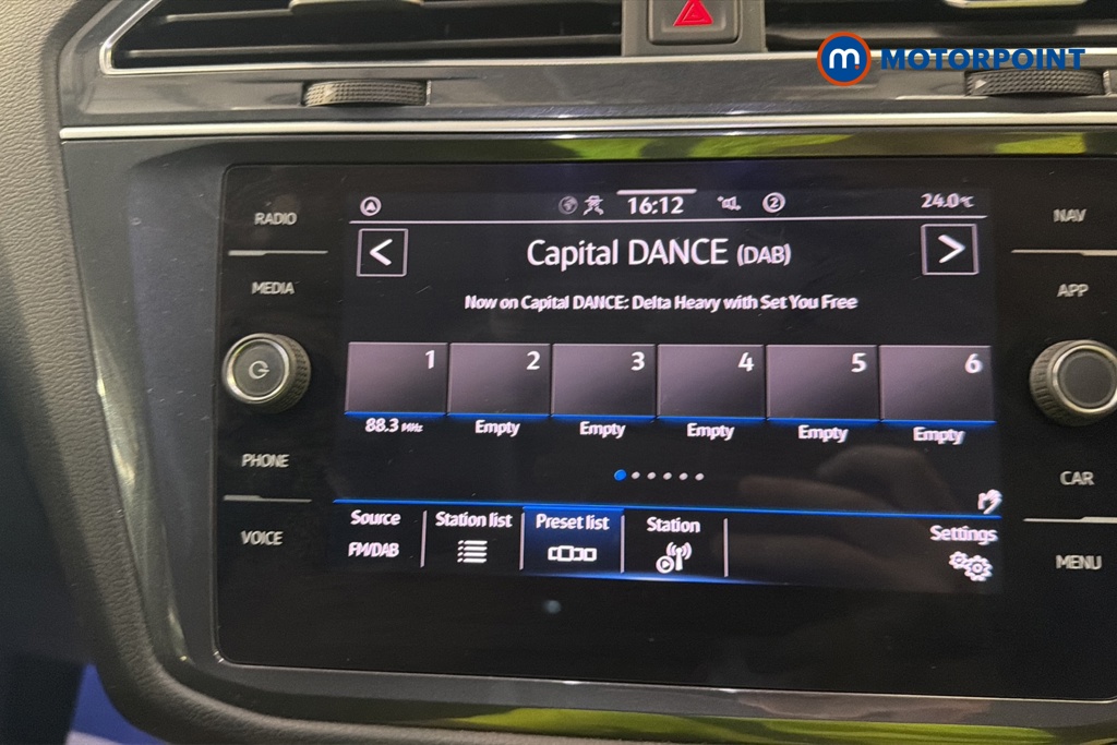 Volkswagen Tiguan Allspace Life Automatic Petrol SUV - Stock Number (1659954) - 8th supplementary image