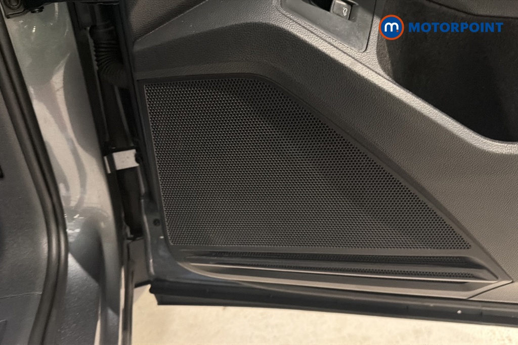 Volkswagen Tiguan Allspace Life Automatic Petrol SUV - Stock Number (1659954) - 21st supplementary image