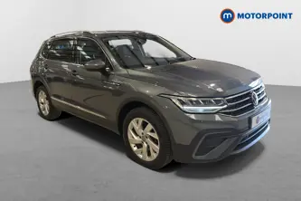 Volkswagen Tiguan Allspace Life Automatic Petrol SUV - Stock Number (1659954) - Drivers side front corner